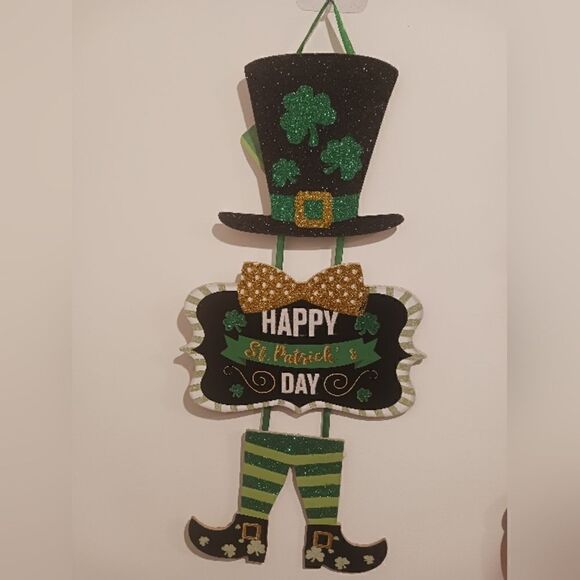 3 for 26 18" St Patricks Day & Welcome Wood Hanging Leprechaun Pot of Gold Wall - Picture 4 of 4